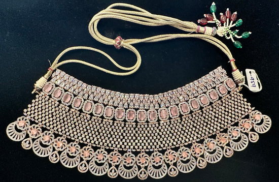 Load image into Gallery viewer, Rose gold with baby pink necklace set
